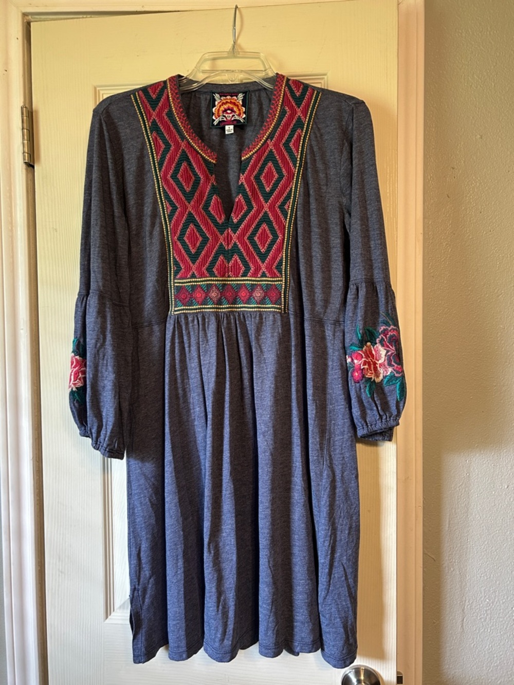 Offer $40🫟 Johnny Was blue embroidered dress